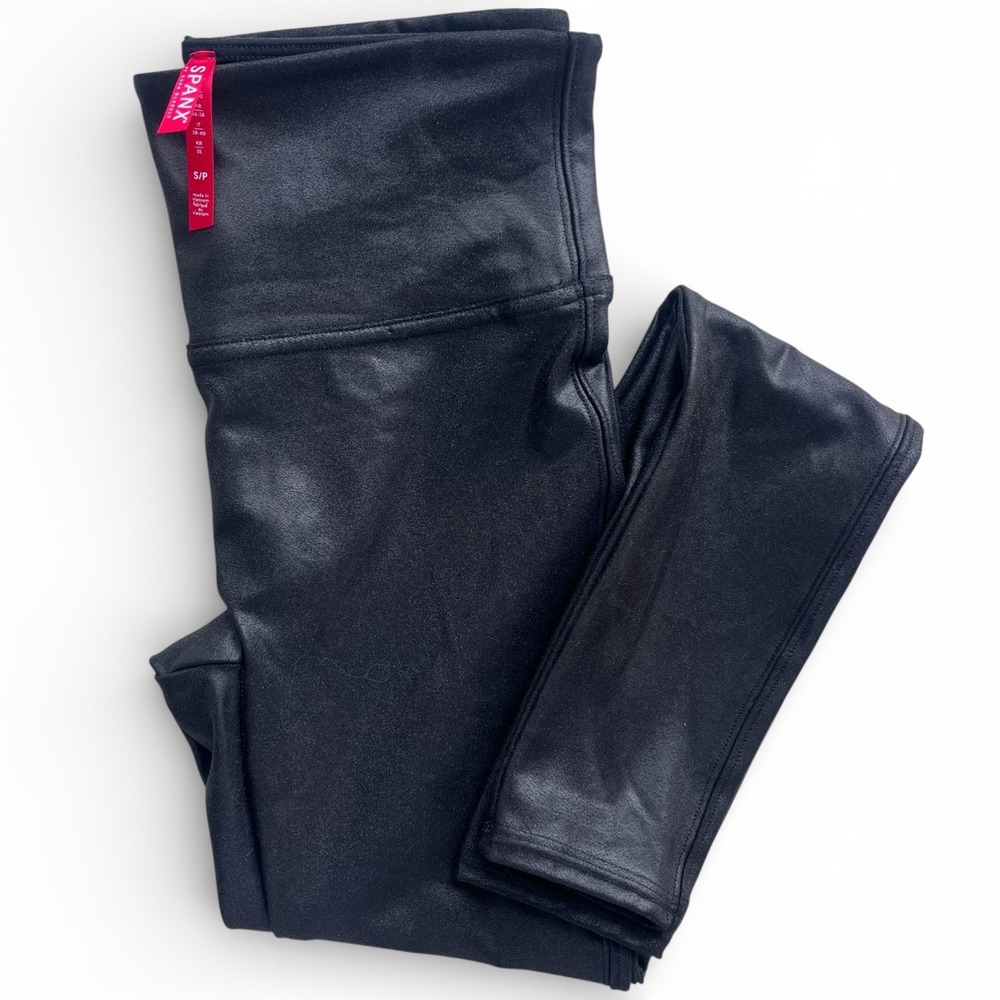 Spanx Women's Sm Black Faux Leather Ready To Wow Leggings Smoothing Shaping 2437